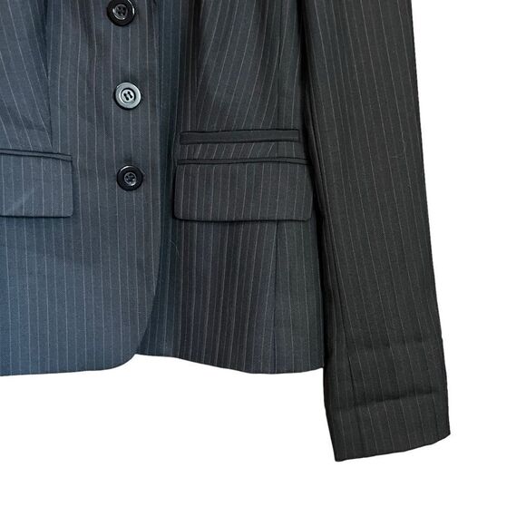 Loft black striped wool blend blazer. Size 0 - Picture 8 of 9
